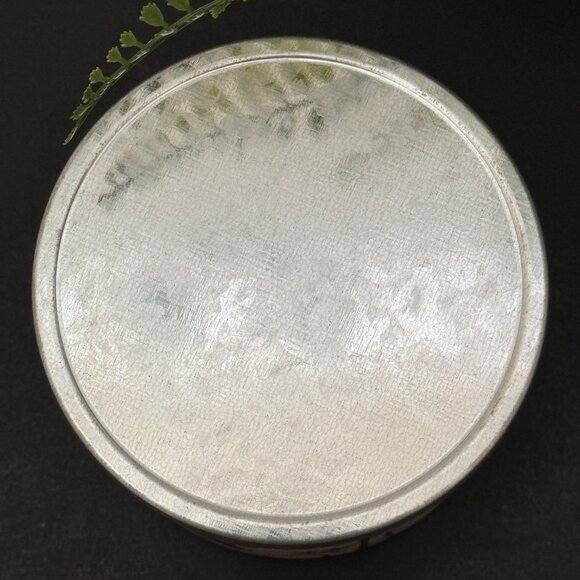 BBW Fresh Cut Lilacs Bath & Body Works 3 Wick Candle - Picture 8 of 10